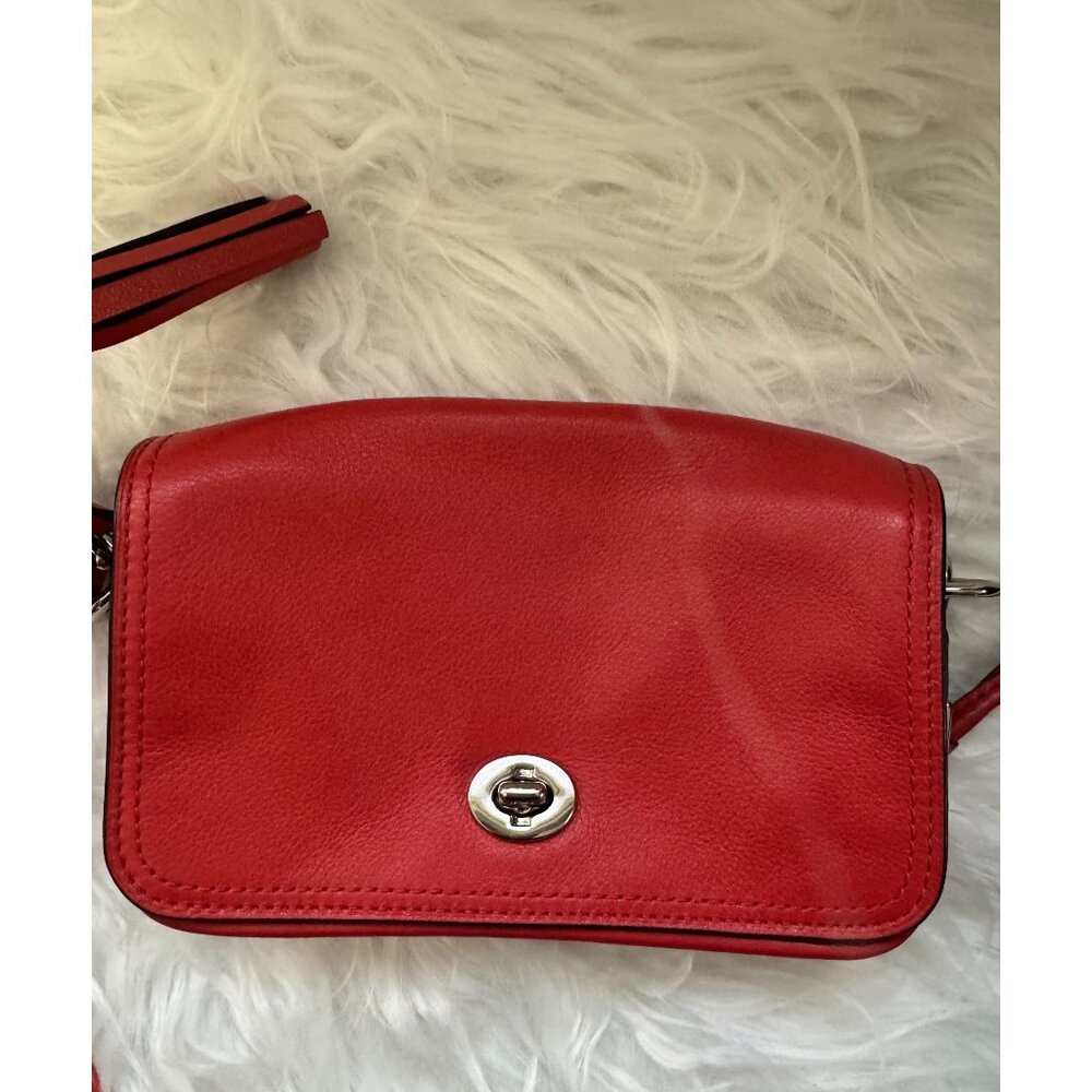 Coach Legacy Leather‎ Penny Shoulder Bag with Turn lock Closure - Picture 3 of 8